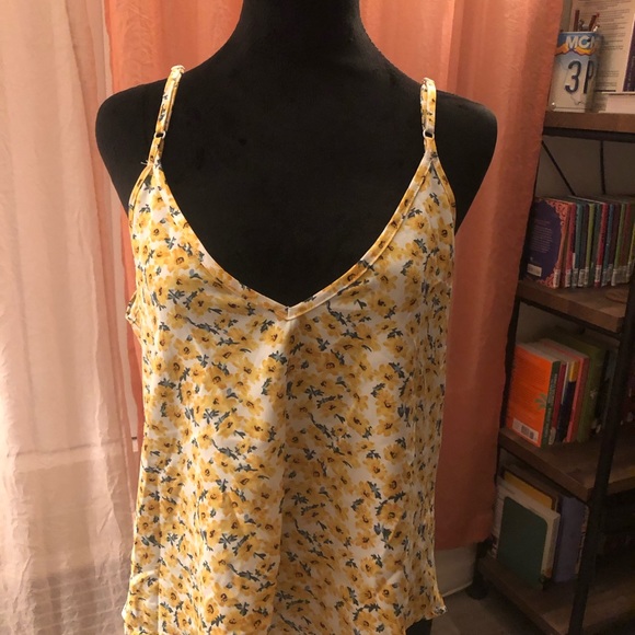 SHEIN yellow floral tank - Picture 2 of 13